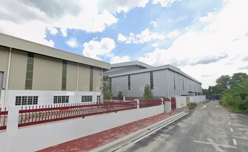 Semi-D Factory for Rent in Kampung Baru Balakong (Balakong) - CK Tong - Exterior - PropertyGuru.com.my