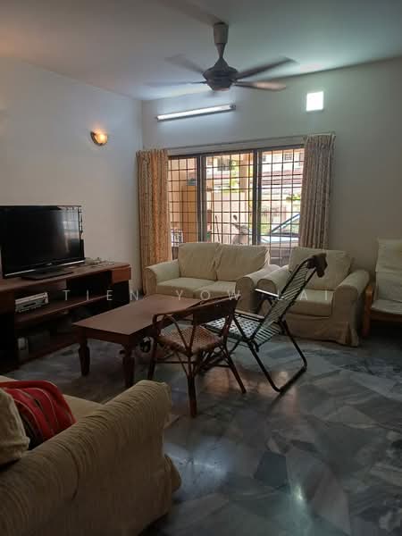 2-storey Terraced House for Sale in Petaling Jaya (Selangor) - Tien Yow Lai - Living Room - PropertyGuru.com.my