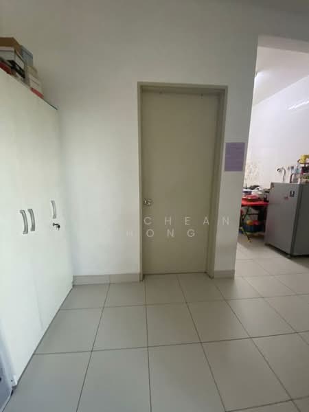 Pangsapuri untuk Dijual di Pangsapuri Akasia (Bandar Botanic) - Yap Chean Chong - Interior - PropertyGuru.com.my