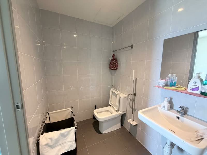 Condominium for Rent at The Edge Residence - Yao Tan - Bathroom - PropertyGuru.com.my