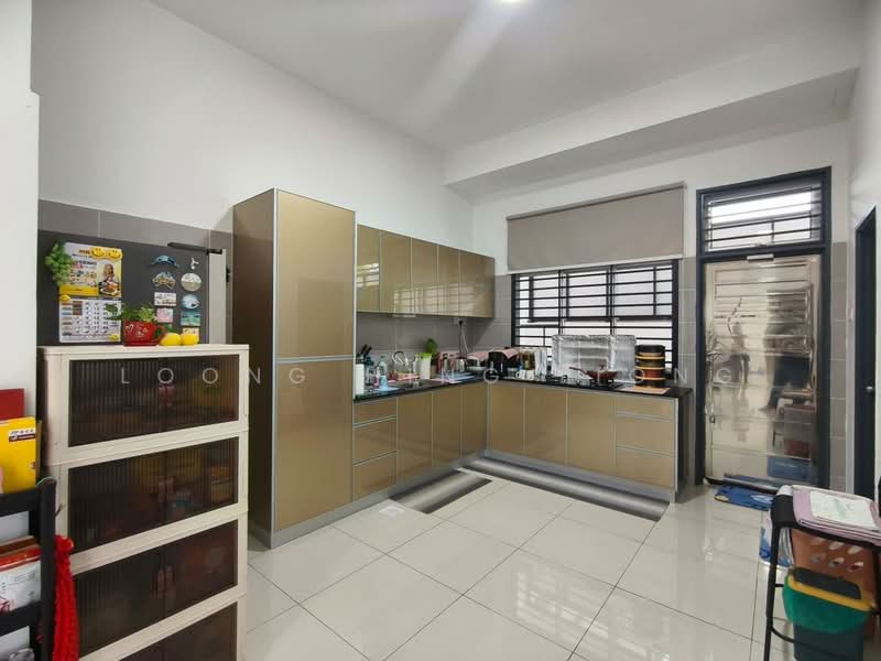 Rumah Teres 2 Tingkat untuk Dijual di Bandar Seri Alam (Masai) - Loong Hing Liong - Kitchen - PropertyGuru.com.my