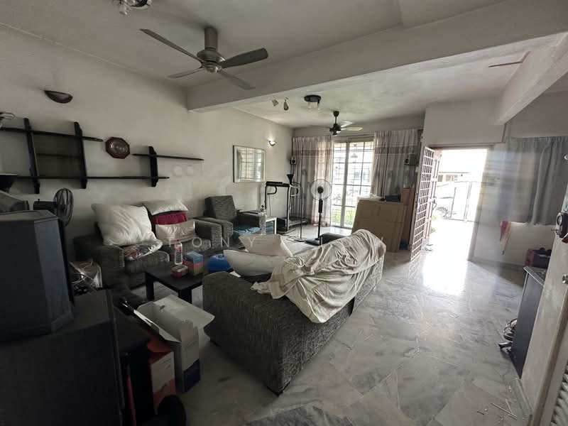 2-storey Terraced House for Sale in Usj 4 (Subang Jaya) - Tony Siow - Living Room - PropertyGuru.com.my