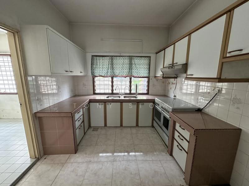 2-storey Terraced House for Sale in Usj 4 (Subang Jaya) - Tony Siow - Kitchen - PropertyGuru.com.my