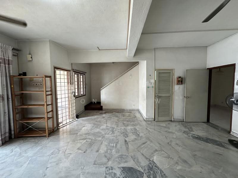2-storey Terraced House for Sale in Usj 4 (Subang Jaya) - Tony Siow - Living Room - PropertyGuru.com.my