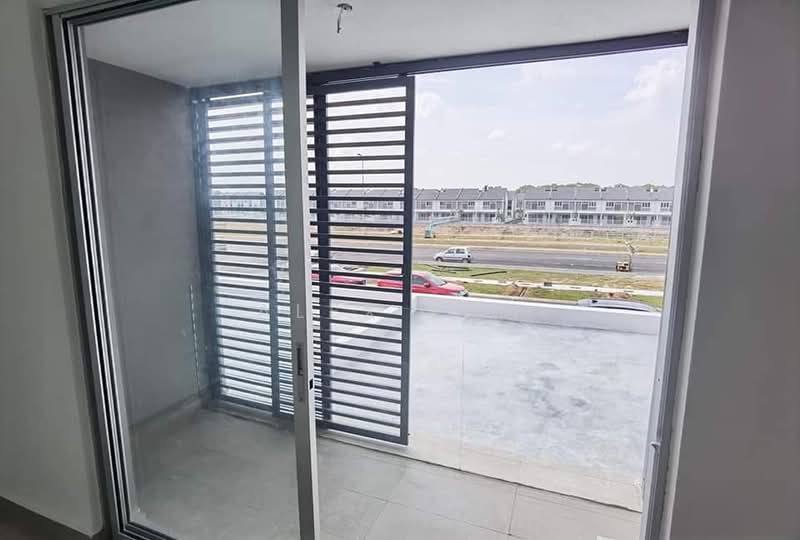 Rumah Teres 2 Tingkat untuk Dijual di Cyberjaya (Selangor) - Alex Tan - Balcony - PropertyGuru.com.my