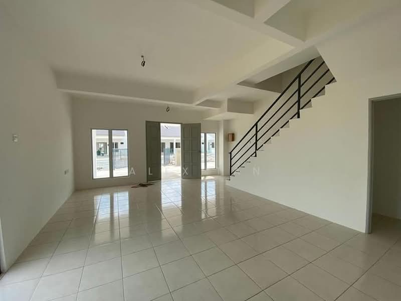 2-storey Terraced House for Sale in Klang (Selangor) - Alex Tan - Living Room - PropertyGuru.com.my