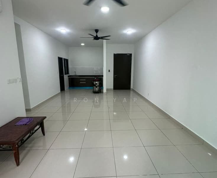 Kondominium untuk Disewa di The Henge - Ron Yap - Living Room - PropertyGuru.com.my