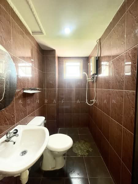 Apartment for Sale at Sri Lavender Apartment - Ashraf Azwan - Bathroom - PropertyGuru.com.my