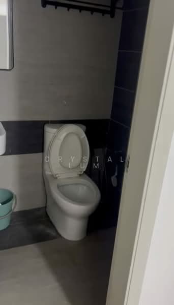 Kondominium untuk Disewa di Aster Residence - Crystal Lum - Bathroom - PropertyGuru.com.my
