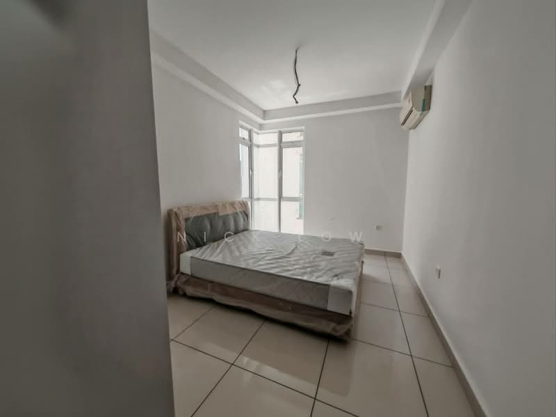 Servis Apartment untuk Disewa di KSL Residence @ Daya - Nick Low - Bedroom - PropertyGuru.com.my