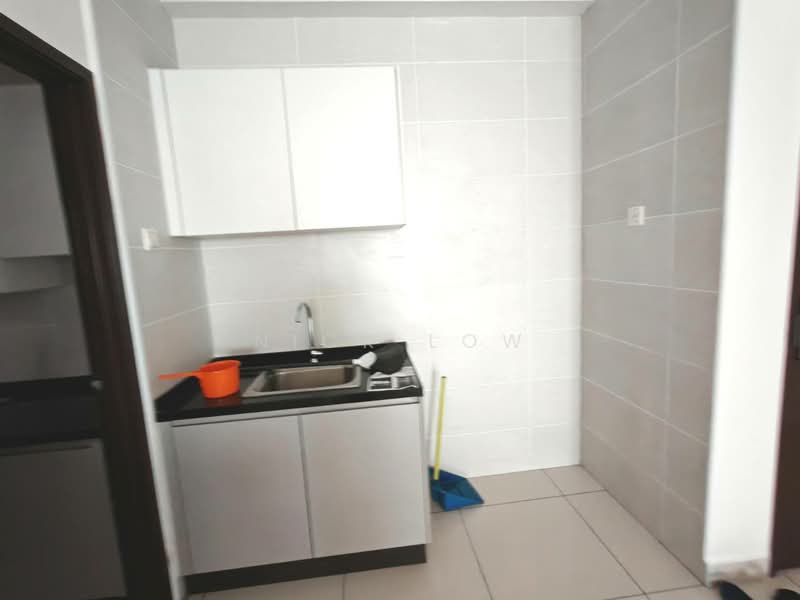 Servis Apartment untuk Disewa di KSL Residence @ Daya - Nick Low - Kitchen - PropertyGuru.com.my