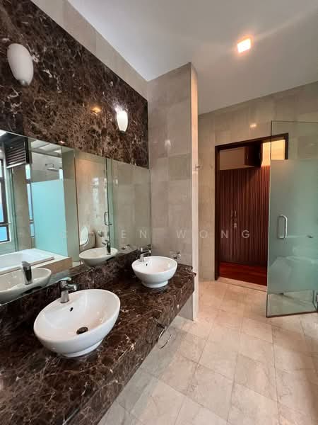 Bungalow House untuk Disewa di Mont Kiara (Kuala Lumpur) - Caren Wong - Bathroom - PropertyGuru.com.my