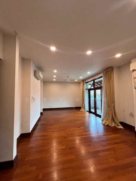 Bungalow House untuk Disewa di Mont Kiara (Kuala Lumpur) - Caren Wong - Living Room - PropertyGuru.com.my