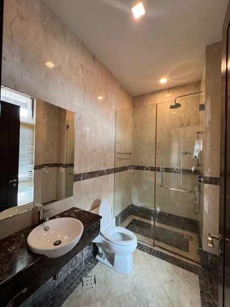 Bungalow House untuk Disewa di Mont Kiara (Kuala Lumpur) - Caren Wong - Bathroom - PropertyGuru.com.my