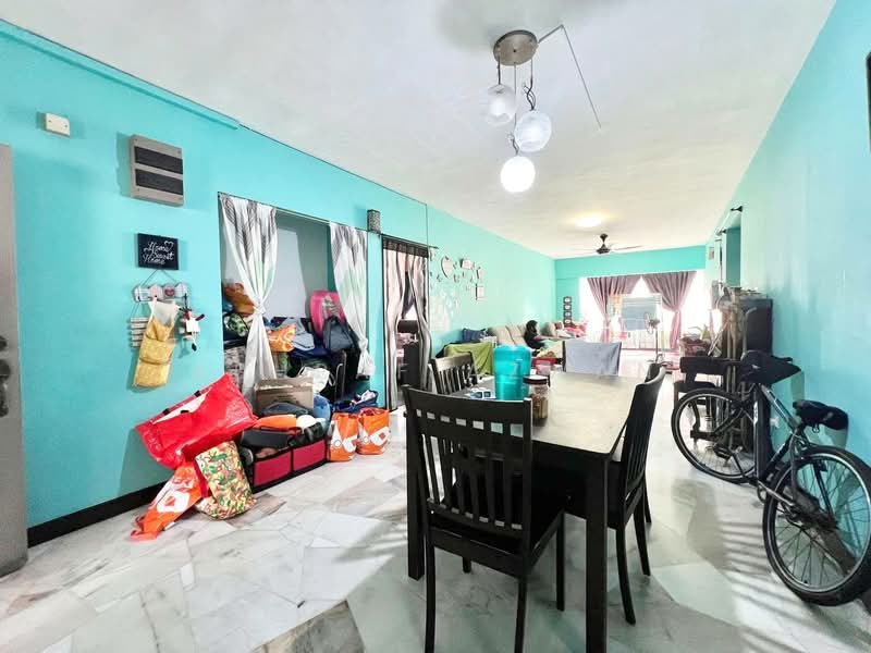 Apartment for Sale at Sri Intan 2 - Ashraf Azwan - Living Room - PropertyGuru.com.my