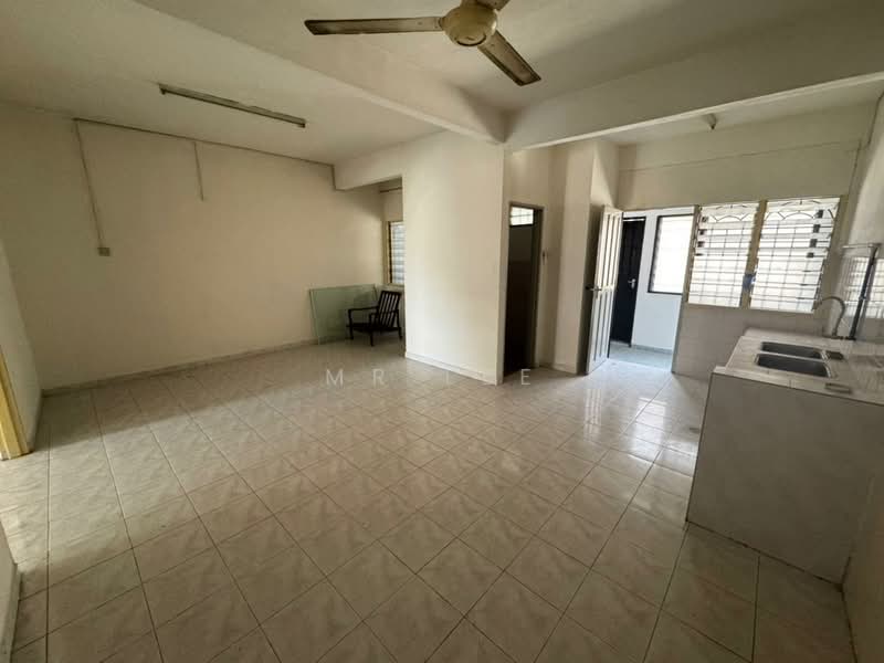 2.5-storey Terraced House for Sale in Bandar Baru Kampar (Kampar) - Mr Lee - Interior - PropertyGuru.com.my