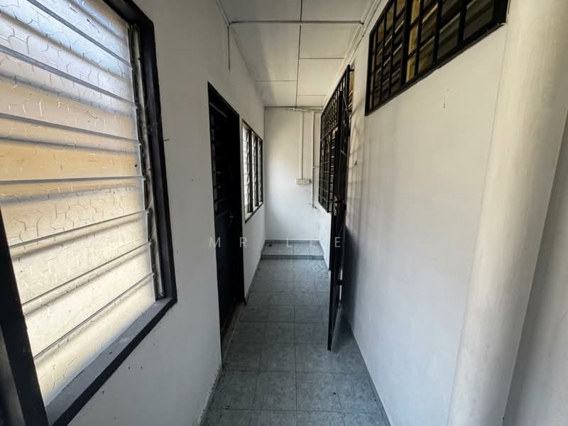 2.5-storey Terraced House for Sale in Bandar Baru Kampar (Kampar) - Mr Lee - Corridor - PropertyGuru.com.my