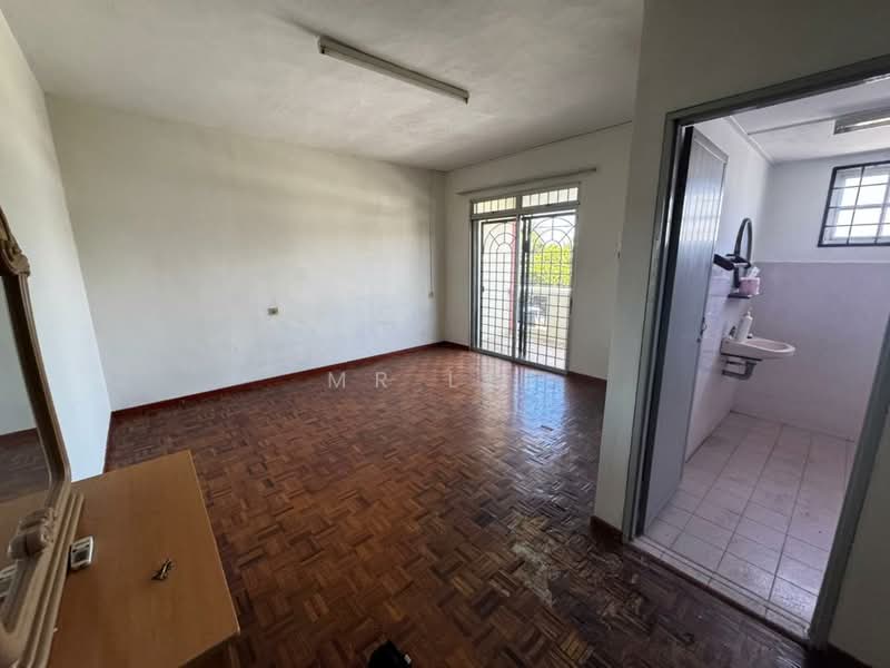 2.5-storey Terraced House for Sale in Bandar Baru Kampar (Kampar) - Mr Lee - Interior - PropertyGuru.com.my