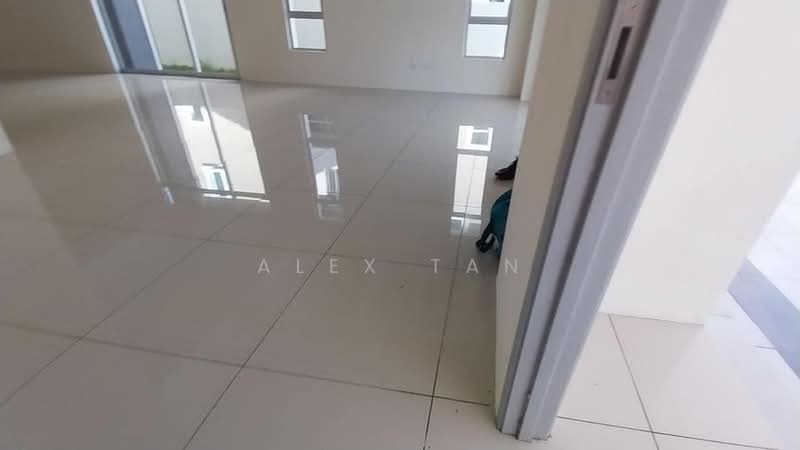 Rumah Teres 2 Tingkat untuk Dijual di Nilai (Negeri Sembilan) - Alex Tan - PropertyGuru.com.my