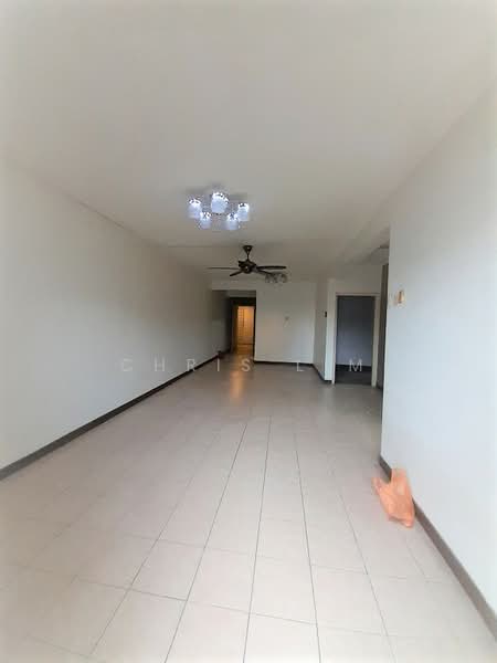 Kondominium untuk Dijual di Amadesa Resort Condominium - Chris Lim - Living Room - PropertyGuru.com.my