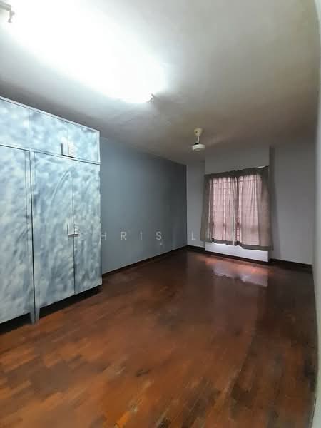 Kondominium untuk Dijual di Amadesa Resort Condominium - Chris Lim - Bedroom - PropertyGuru.com.my