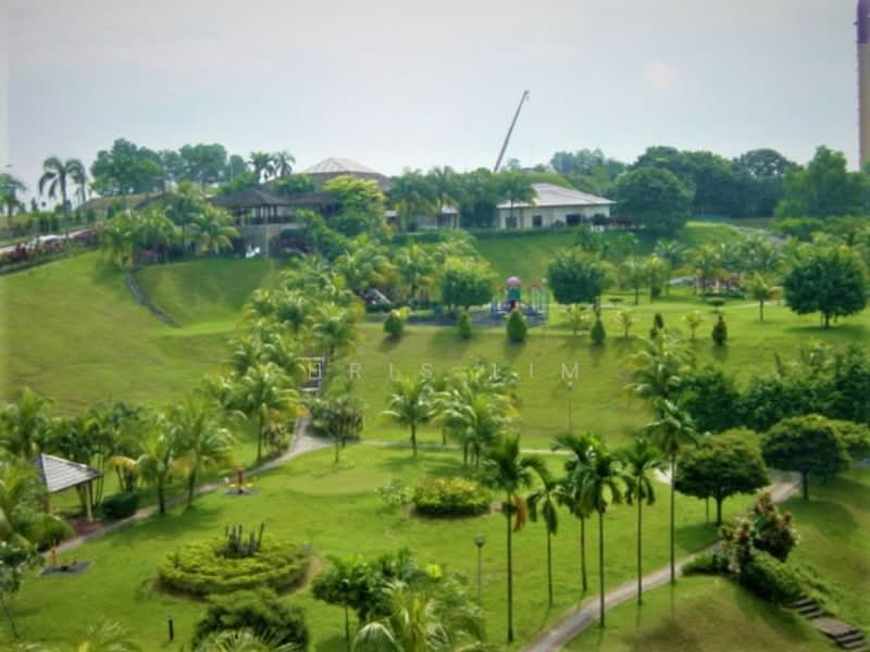 Kondominium untuk Dijual di Amadesa Resort Condominium - Chris Lim - Exterior - PropertyGuru.com.my