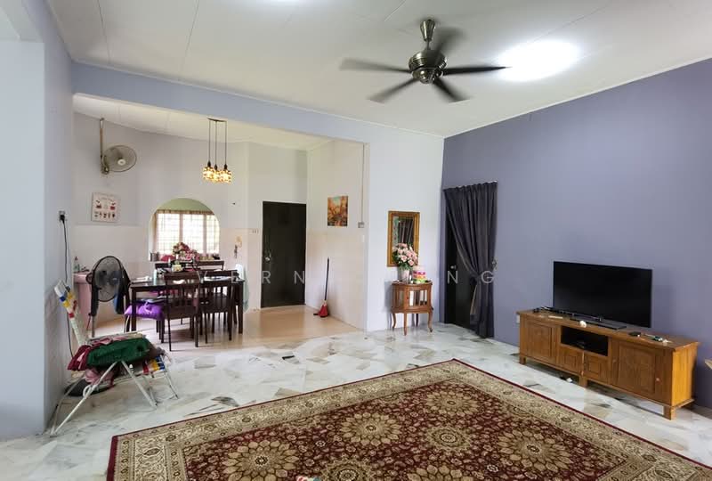 Bungalow for Sale in Pantai Sepang Putra (Sepang) - Vernice Ng - Living Room - PropertyGuru.com.my