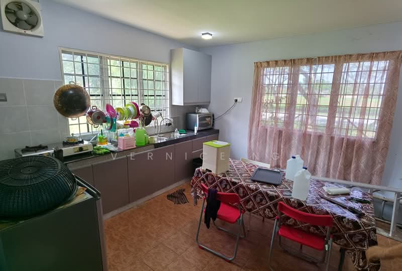 Bungalow for Sale in Pantai Sepang Putra (Sepang) - Vernice Ng - Kitchen - PropertyGuru.com.my