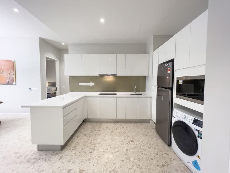 Servis Apartment untuk Disewa di Pavilion Ceylon Hill - Michael Kei - Kitchen - PropertyGuru.com.my