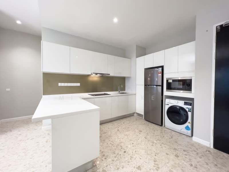 Servis Apartment untuk Disewa di Pavilion Ceylon Hill - Michael Kei - Kitchen - PropertyGuru.com.my