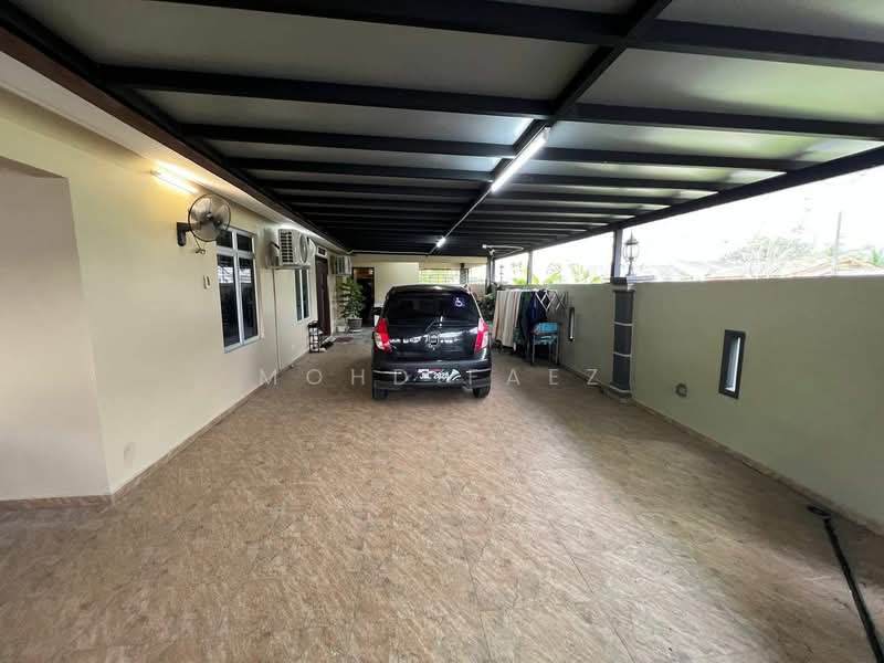 2-storey Terraced House for Sale in Taman Bukit Kempas (Tampoi) - Mohd Faez - Exterior - PropertyGuru.com.my