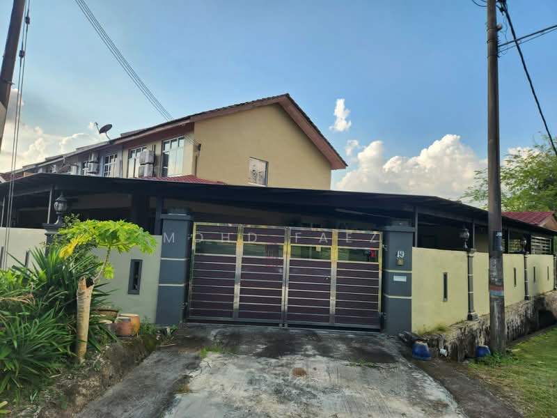 2-storey Terraced House for Sale in Taman Bukit Kempas (Tampoi) - Mohd Faez - Exterior - PropertyGuru.com.my