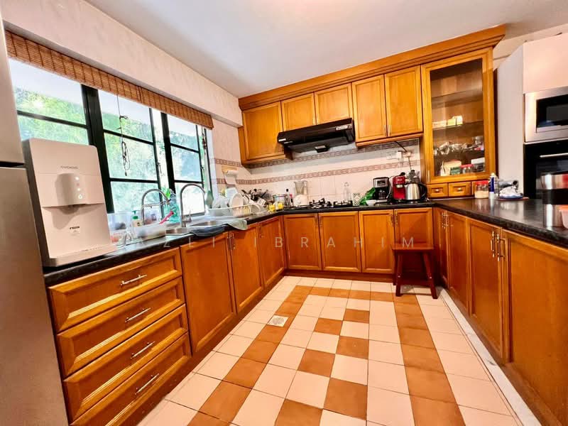 Townhouse for Sale in KL City Centre (Kuala Lumpur) - Azli Ibrahim - Kitchen - PropertyGuru.com.my