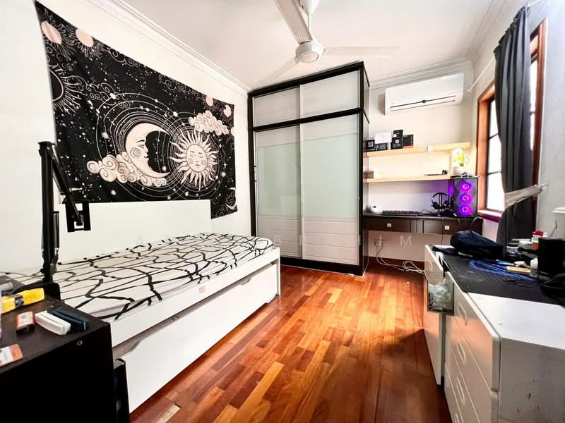 Townhouse for Sale in KL City Centre (Kuala Lumpur) - Azli Ibrahim - Bedroom - PropertyGuru.com.my