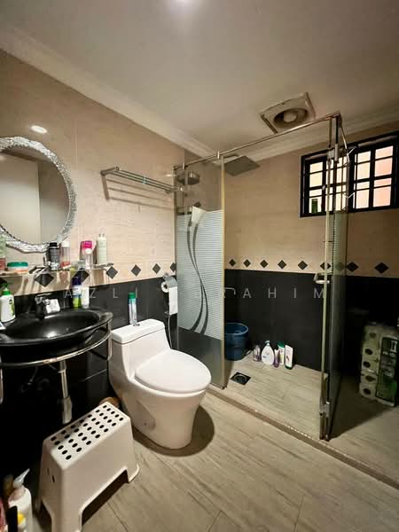Townhouse for Sale in KL City Centre (Kuala Lumpur) - Azli Ibrahim - Bathroom - PropertyGuru.com.my