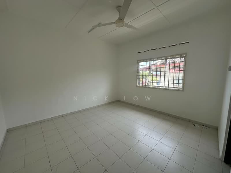 Rumah Berkembar untuk Disewa di Taman Delima 2 (Tebrau) - Nick Low - Interior - PropertyGuru.com.my