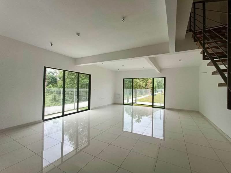 2-storey Terraced House for Sale in Bandar Enstek (Negeri Sembilan) - Alex Tan - Living Room - PropertyGuru.com.my