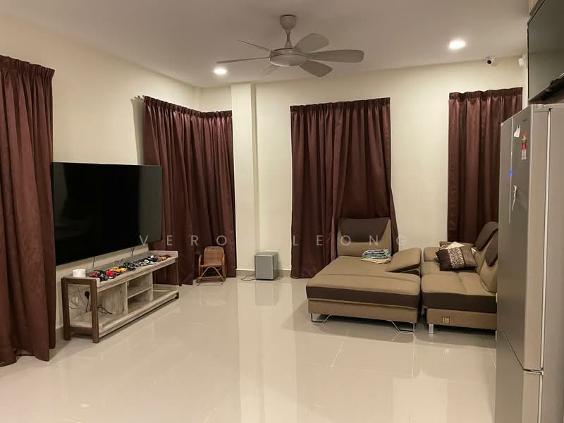 Rumah Banglo untuk Dijual di Seksyen U1 (Glenmarie) - Veron Leong - Living Room - PropertyGuru.com.my