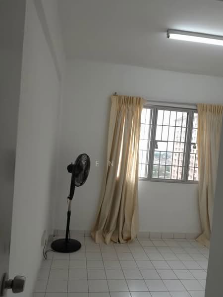 Pangsapuri untuk Dijual di Desa Dua Aman Puri - Yen . - Interior - PropertyGuru.com.my