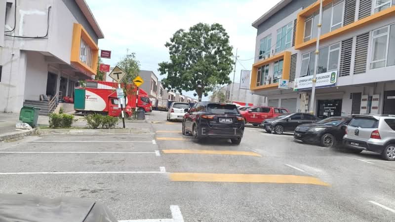 Shop / Office for Sale in M Residence (Rawang) - Hannee Tay - Exterior - PropertyGuru.com.my