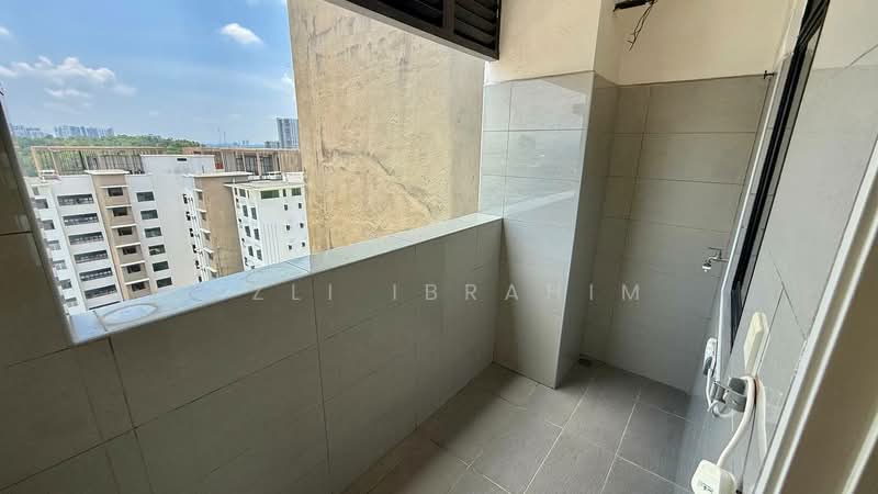 Condominium for Sale at Lake Vista Residence (Tasik Vista Residen) - Azli Ibrahim - Balcony - PropertyGuru.com.my