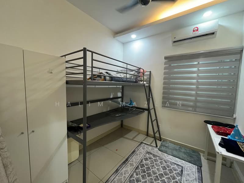 Service Residence for Sale at Savanna Executive Suite @ Southville City - Halim Mazlan - Bedroom - PropertyGuru.com.my