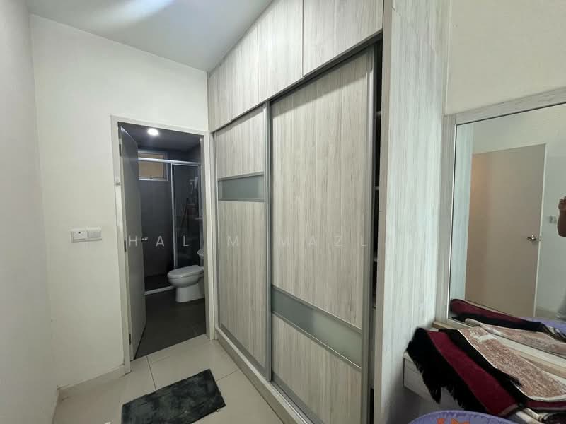 Service Residence for Sale at Savanna Executive Suite @ Southville City - Halim Mazlan - Bathroom - PropertyGuru.com.my