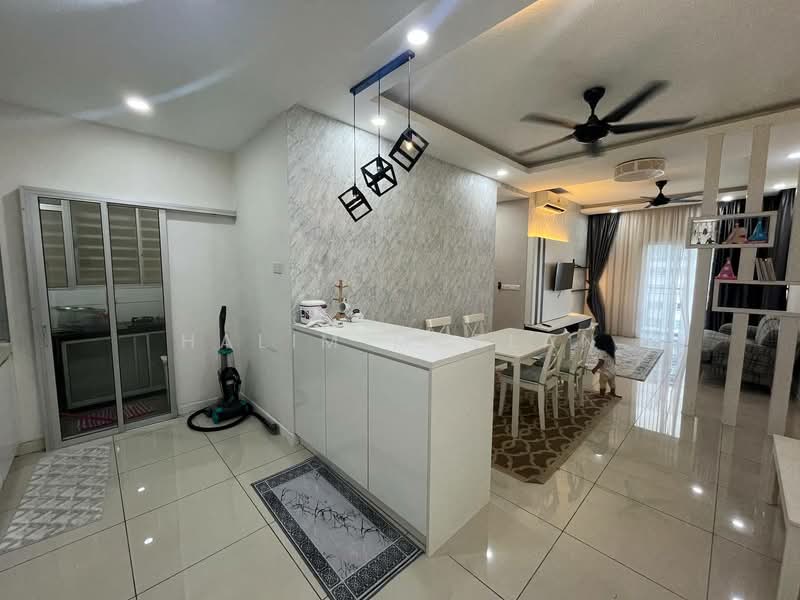 Service Residence for Sale at Savanna Executive Suite @ Southville City - Halim Mazlan - Kitchen - PropertyGuru.com.my