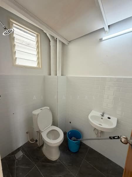 Pangsapuri untuk Dijual di Vista Pinggiran Apartment - Ai Faizal - Bathroom - PropertyGuru.com.my