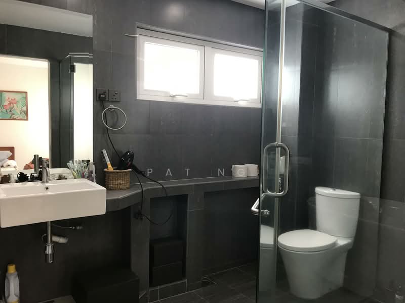 Rumah Berkembar untuk Dijual di Taman Tun Dr Ismail (Kuala Lumpur) - Pat Ng - Bathroom - PropertyGuru.com.my