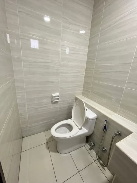 Servis Apartment untuk Disewa di D'Summit Residences - Shereen Wong - Bathroom - PropertyGuru.com.my