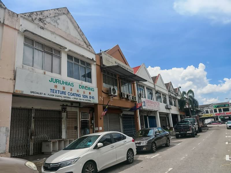 Kedai / Pejabat untuk Dijual di Taman Puteri Wangsa (Ulu Tiram) - Celine Chai - Exterior - PropertyGuru.com.my