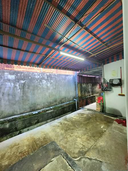 2-storey Terraced House for Sale in Taman Bukit Teratai (Ampang) - Azli Ibrahim - Exterior - PropertyGuru.com.my