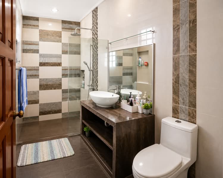 Semi-Detached House for Sale in Kelana Jaya (Petaling Jaya) - Albert Ho - Bathroom - PropertyGuru.com.my